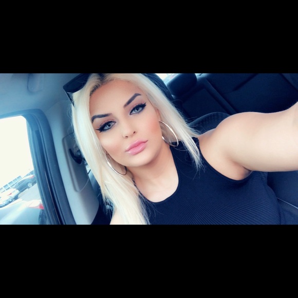 Meet your Posher, Nabii - Picture 1 of 1